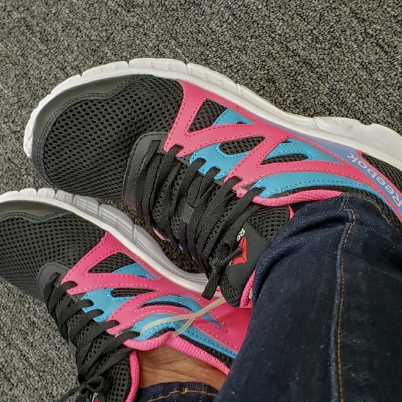 Women Reebox shoes size 7 - Picture 5 of 8